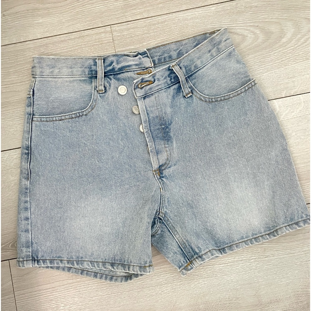 Women’s Denim Short